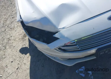 2017 Ford Fusion Titanium z USA, uszkodzony, nr VIN 3FA6P0K95HR332633